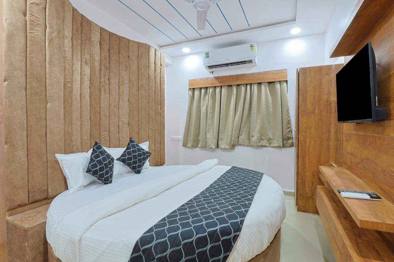 Hotel Monville Group 巴罗达 外观 照片