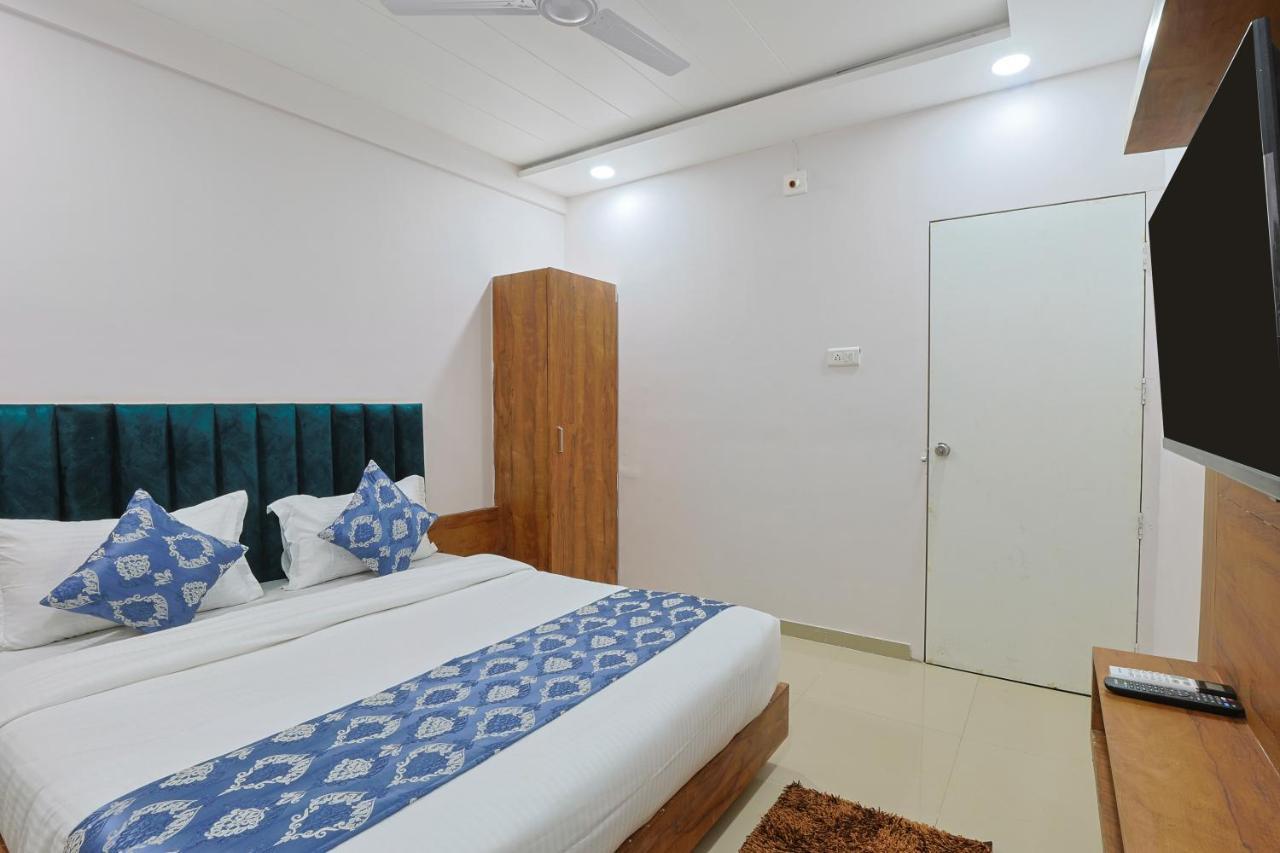 Hotel Monville Group 巴罗达 外观 照片