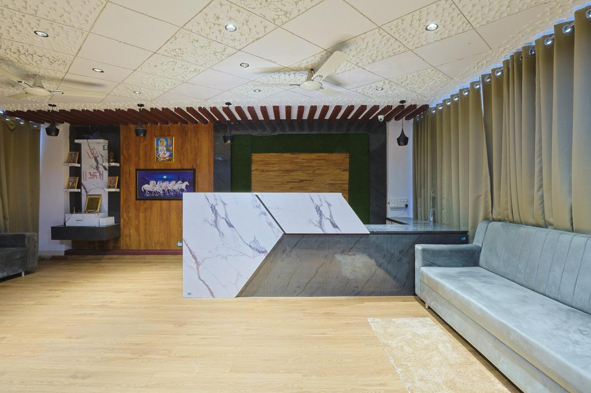 Hotel Monville Group 巴罗达 外观 照片